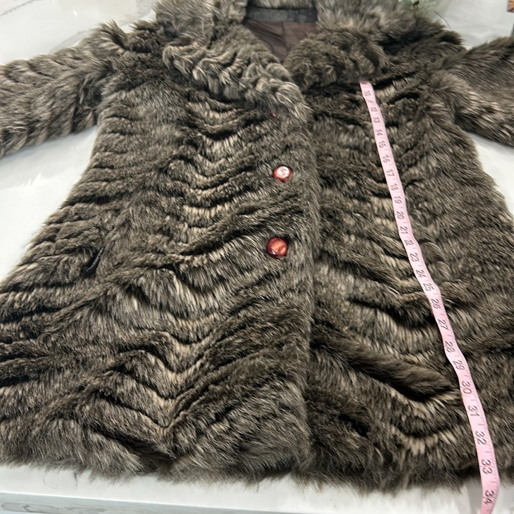 Versailles by Hillmoor Faux Fur Grey Fox. Size M/L - Picture 11 of 12